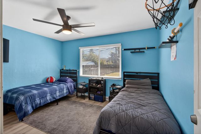 6812 Weddigen Way, North Highlands, CA 95660
