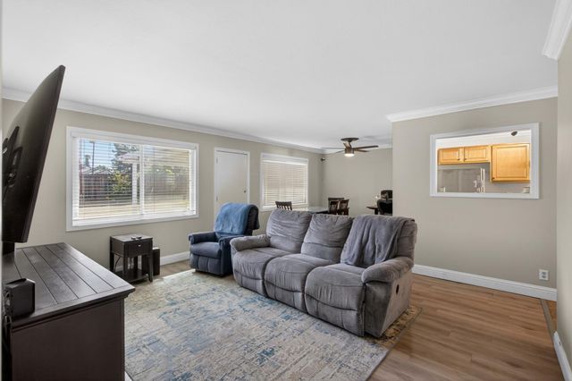 6812 Weddigen Way, North Highlands, CA 95660