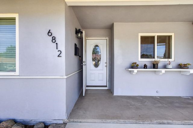 6812 Weddigen Way, North Highlands, CA 95660