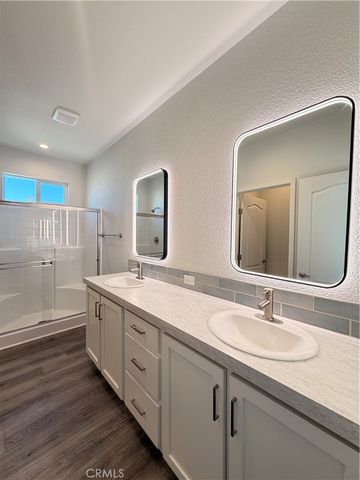 3500 BUCHANAN Street 101, Riverside, CA 92503