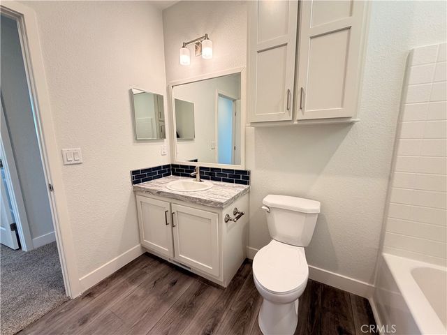 3500 BUCHANAN Street 101, Riverside, CA 92503