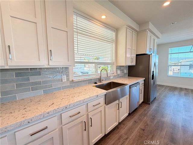3500 BUCHANAN Street 101, Riverside, CA 92503