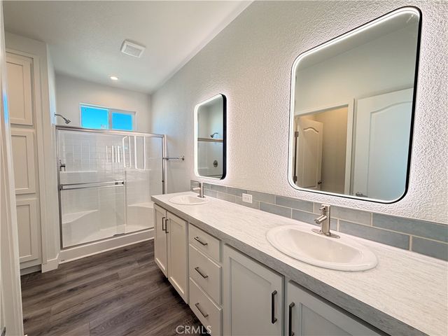 3500 BUCHANAN Street 101, Riverside, CA 92503