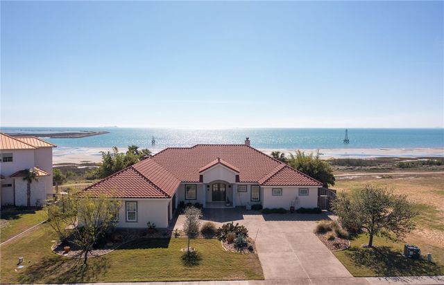 112 Baypoint Dr, Portland, TX 78374