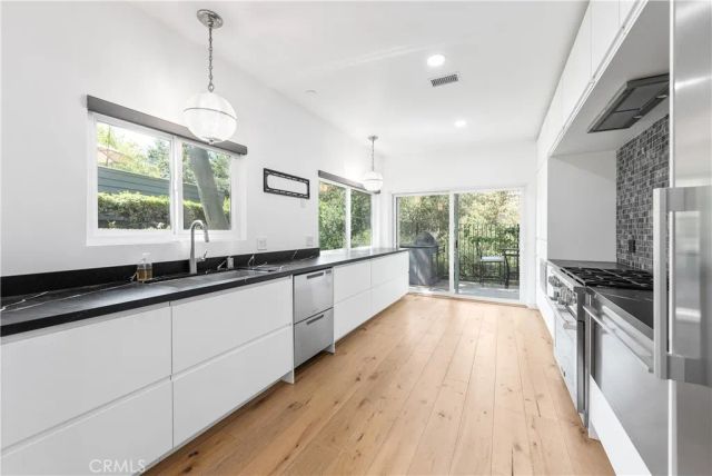 4742 Club View, Westlake Village, CA 91362