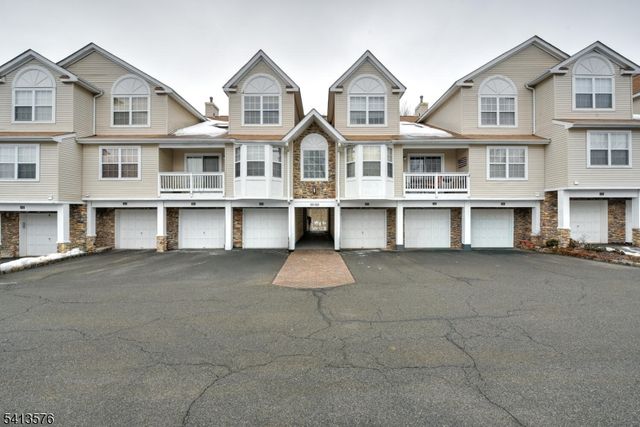 58 Pasture Ct, Roxbury Twp., NJ 07852