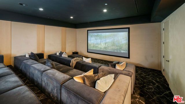 565 Toyopa Drive, Pacific Palisades (los Angeles), CA 90272