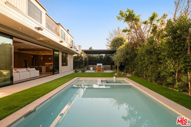 565 Toyopa Drive, Pacific Palisades (los Angeles), CA 90272