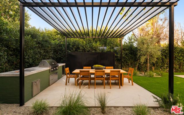 565 Toyopa Drive, Pacific Palisades (los Angeles), CA 90272