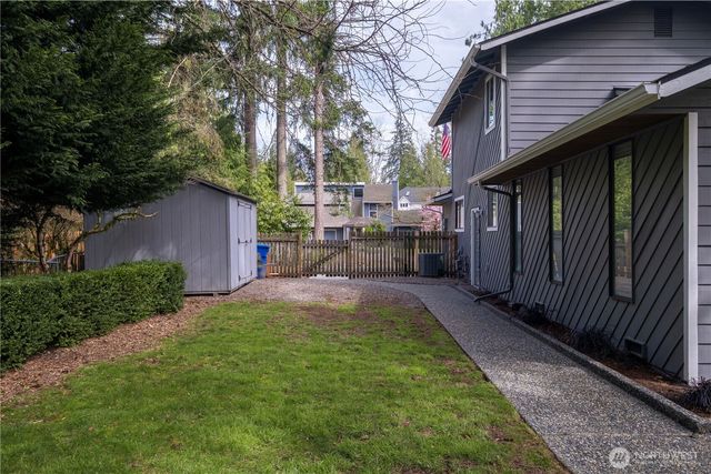 1633 217th Place SE, Sammamish, WA 98075