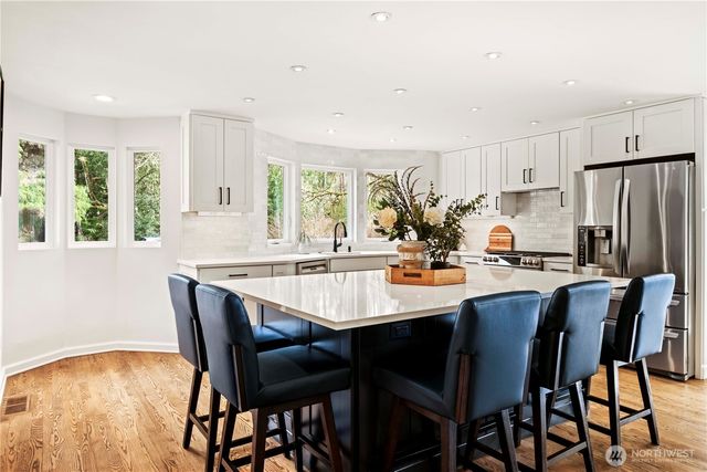 1633 217th Place SE, Sammamish, WA 98075