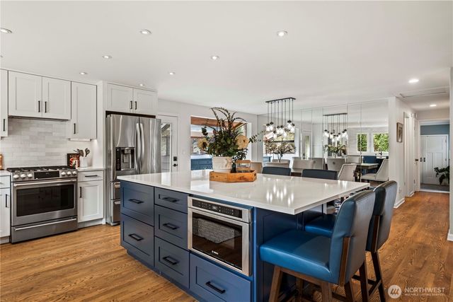 1633 217th Place SE, Sammamish, WA 98075