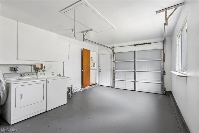 9011 Manorford Drive, Cleveland, OH 44130
