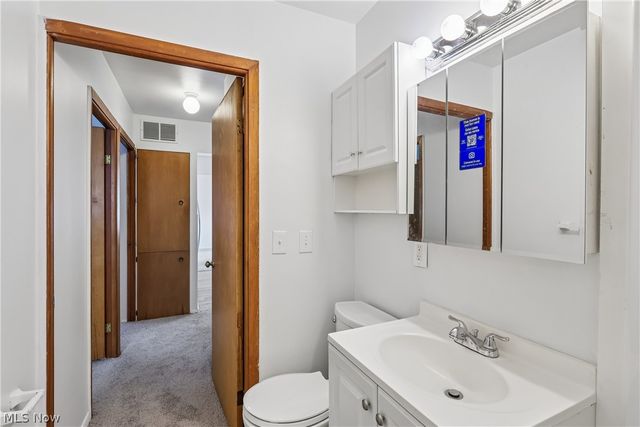 9011 Manorford Drive, Cleveland, OH 44130