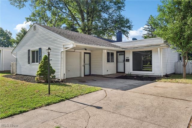 9011 Manorford Drive, Cleveland, OH 44130