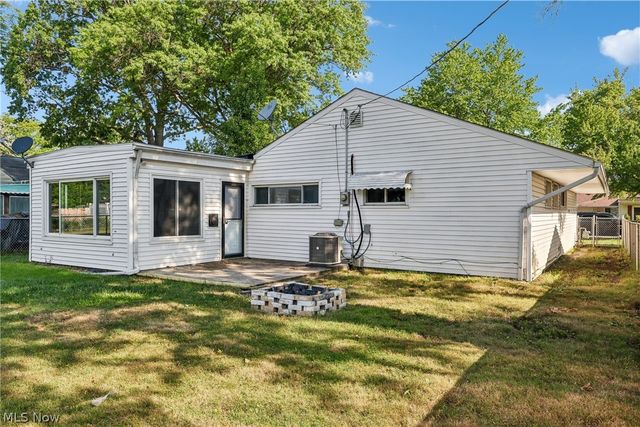 9011 Manorford Drive, Cleveland, OH 44130