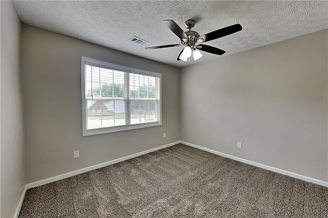 658 Castlebrooke Way, Lawrenceville, GA 30045