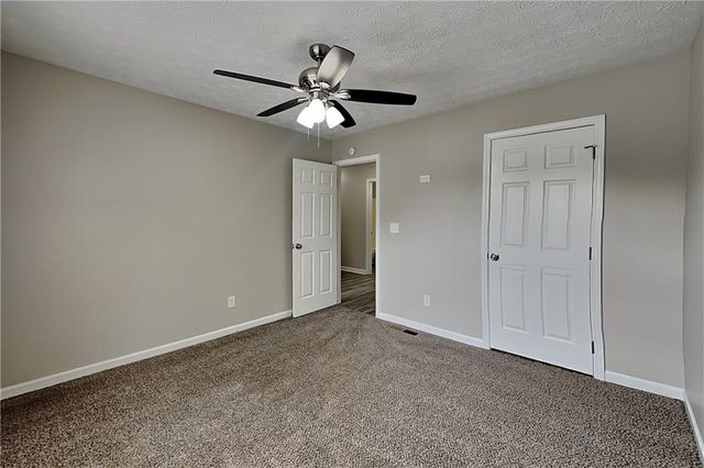 658 Castlebrooke Way, Lawrenceville, GA 30045