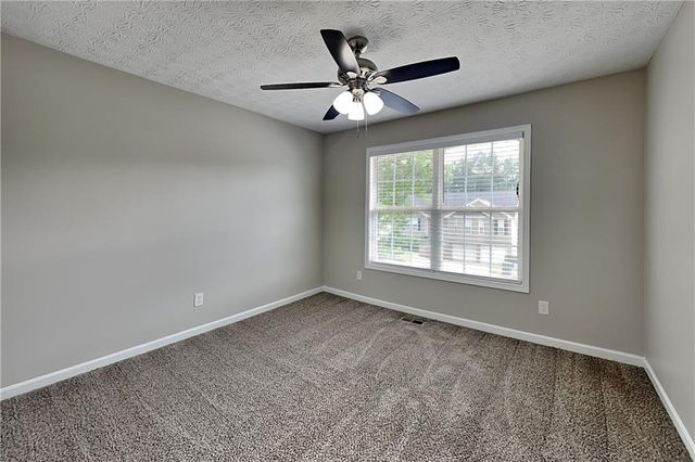 658 Castlebrooke Way, Lawrenceville, GA 30045