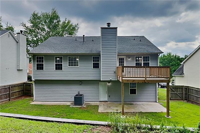 658 Castlebrooke Way, Lawrenceville, GA 30045