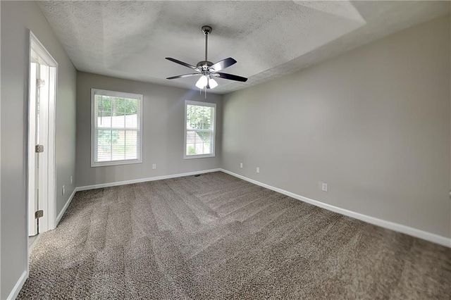 658 Castlebrooke Way, Lawrenceville, GA 30045