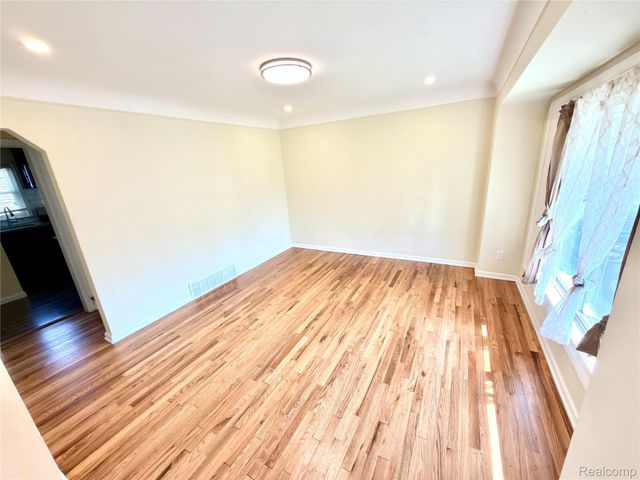 14257 MULBERRY Street, Southgate, MI 48195