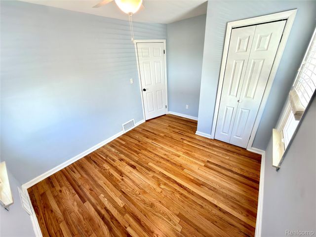 14257 MULBERRY Street, Southgate, MI 48195