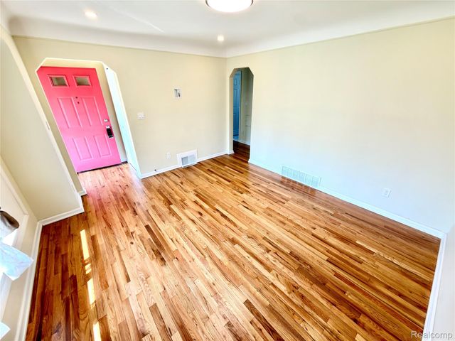 14257 MULBERRY Street, Southgate, MI 48195