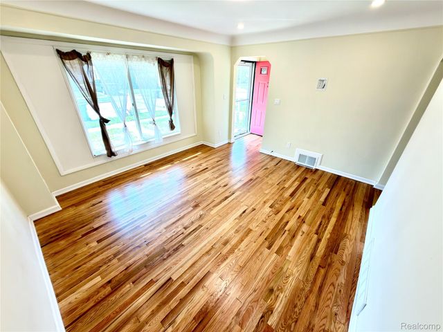 14257 MULBERRY Street, Southgate, MI 48195