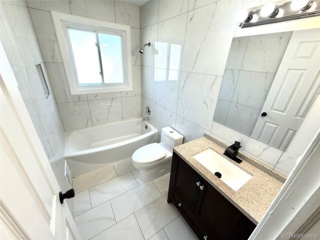 14257 MULBERRY Street, Southgate, MI 48195