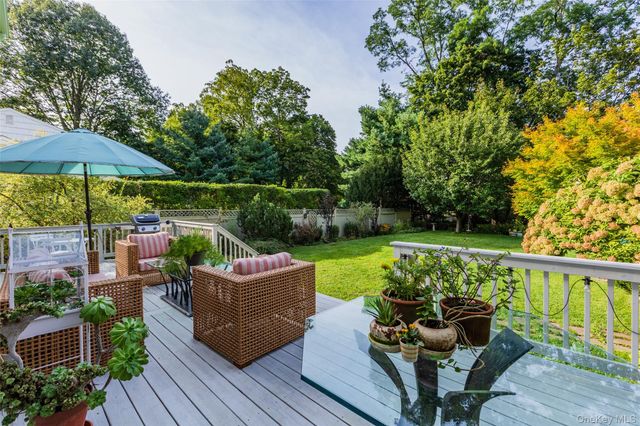385 Main Street, East Setauket, NY 11733