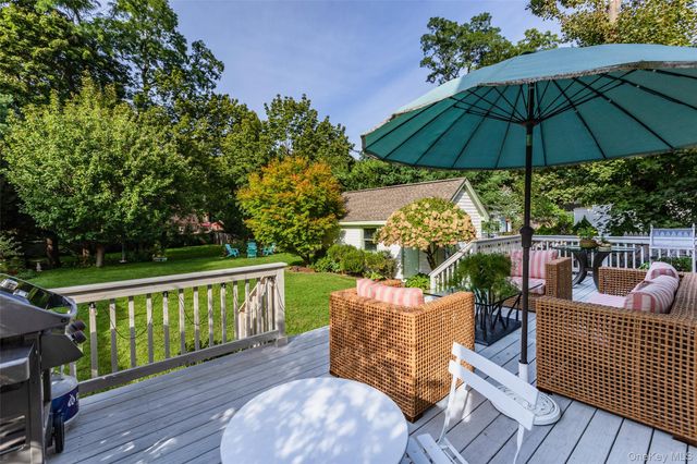 385 Main Street, East Setauket, NY 11733