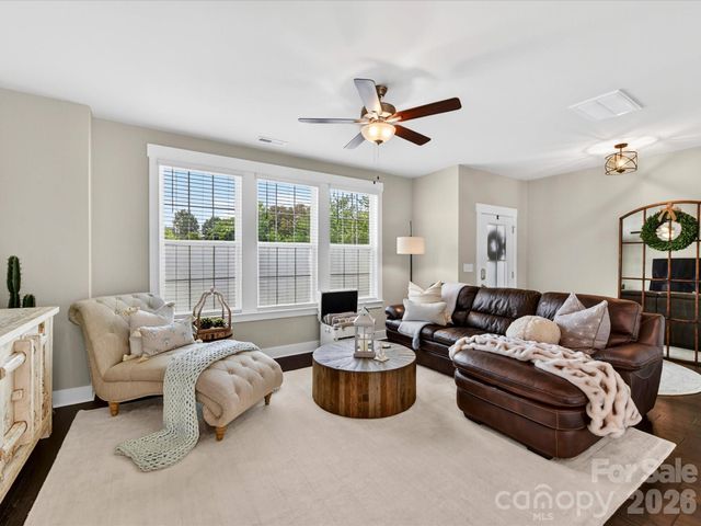 546 Amalfi Drive, Davidson, NC 28036