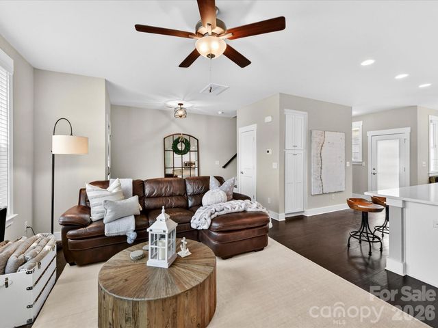 546 Amalfi Drive, Davidson, NC 28036