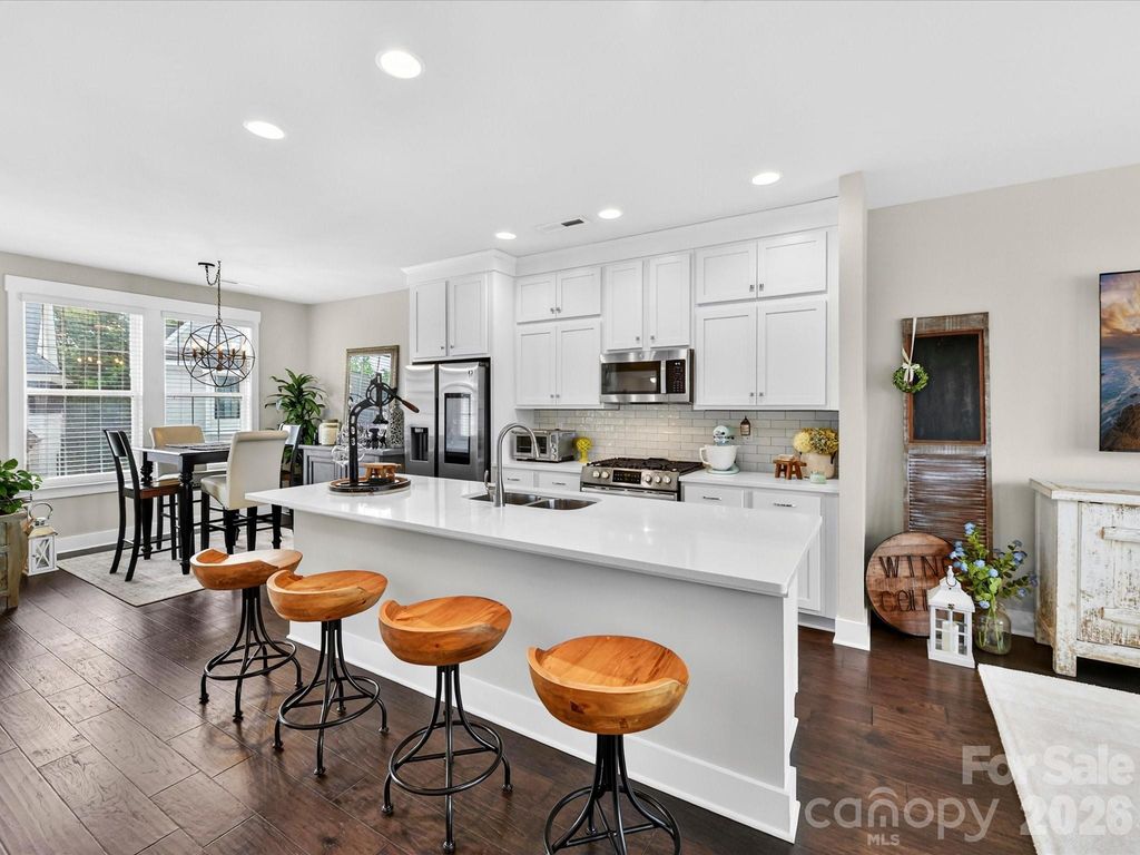 546 Amalfi Drive, Davidson, NC 28036