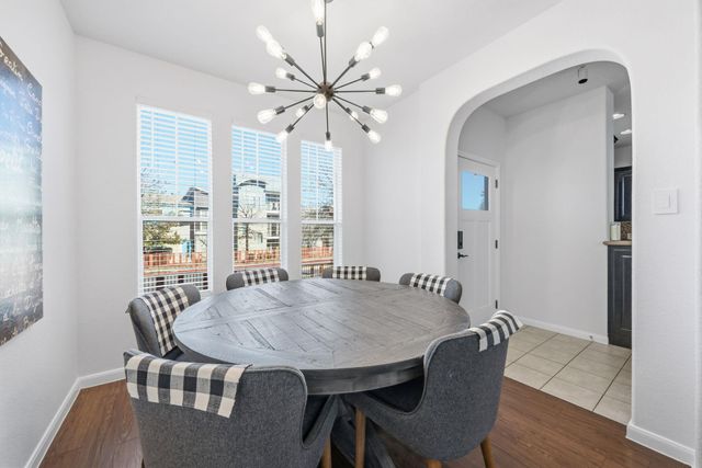 1817 Carlson DR 37C, Austin, TX 78741