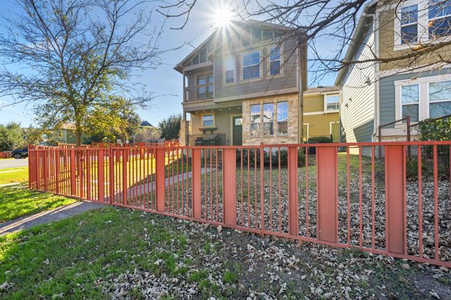 1817 Carlson DR 37C, Austin, TX 78741