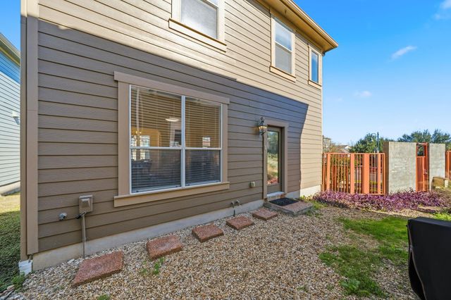 1817 Carlson DR 37C, Austin, TX 78741