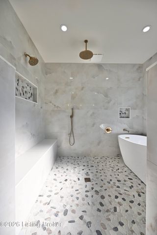 2224 Wynnewood Cir, Louisville, KY 40222