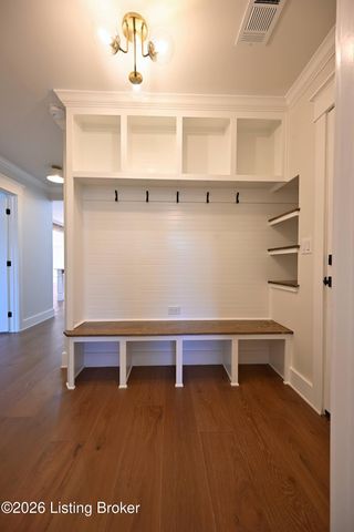 2224 Wynnewood Cir, Louisville, KY 40222