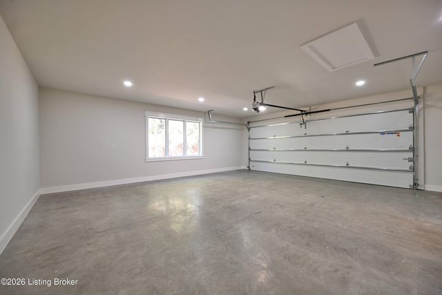 2224 Wynnewood Cir, Louisville, KY 40222