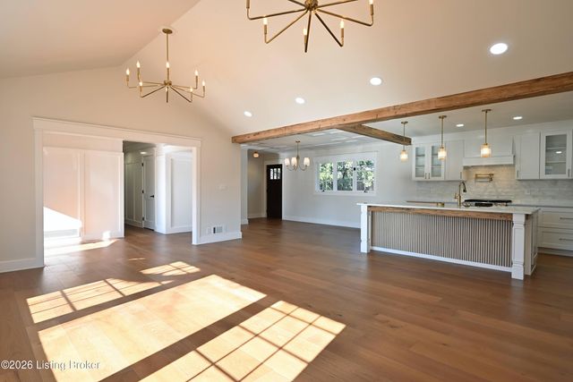 2224 Wynnewood Cir, Louisville, KY 40222