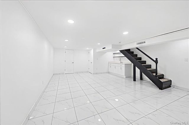 252 Brinsmade Avenue, Bronx, NY 10465