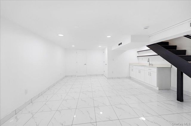 252 Brinsmade Avenue, Bronx, NY 10465