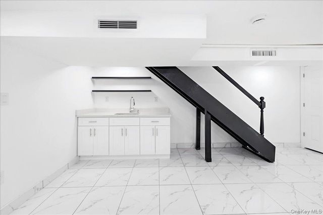 252 Brinsmade Avenue, Bronx, NY 10465