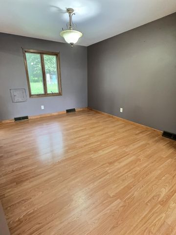 200 Donovan Drive, Valparaiso, IN 46385