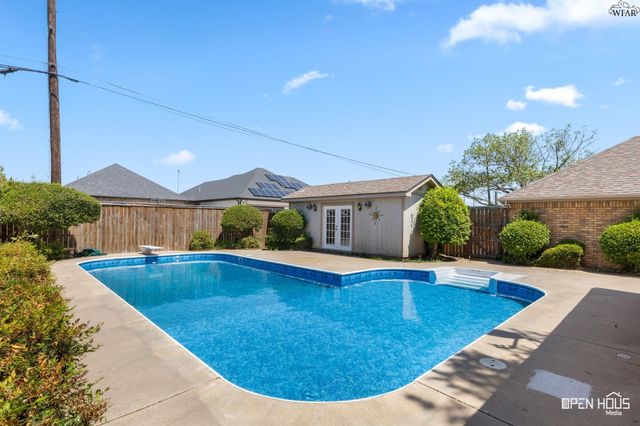 808 ARAPAHO DRIVE, Burkburnett, TX 76354