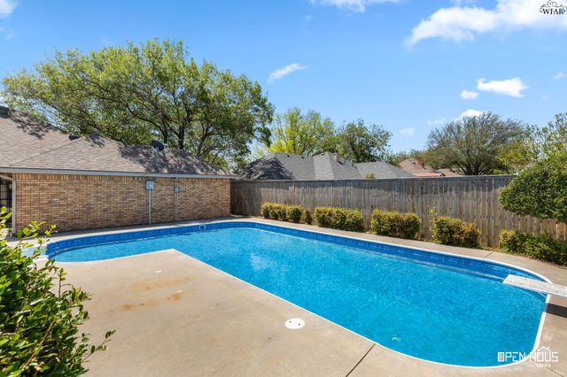 808 ARAPAHO DRIVE, Burkburnett, TX 76354