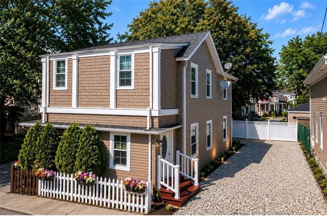 57 Gould Street, Newport, RI 02840