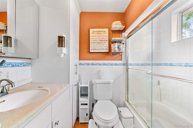 554 Grant Avenue, West Hempstead, NY 11552